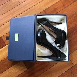 **Pour La Victoire Angelie Peep-Toe Pump - 8**